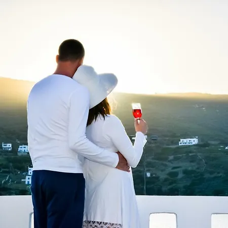 Casa vacanze The Veranda Of Gavrion-exclusive, Centrally Located With Seaview